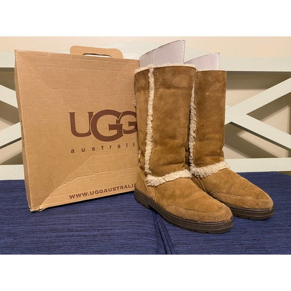 Ugg Sundance 11 Chestnut Winter Boots Size 7 See Pics! - Picture 1 of 12